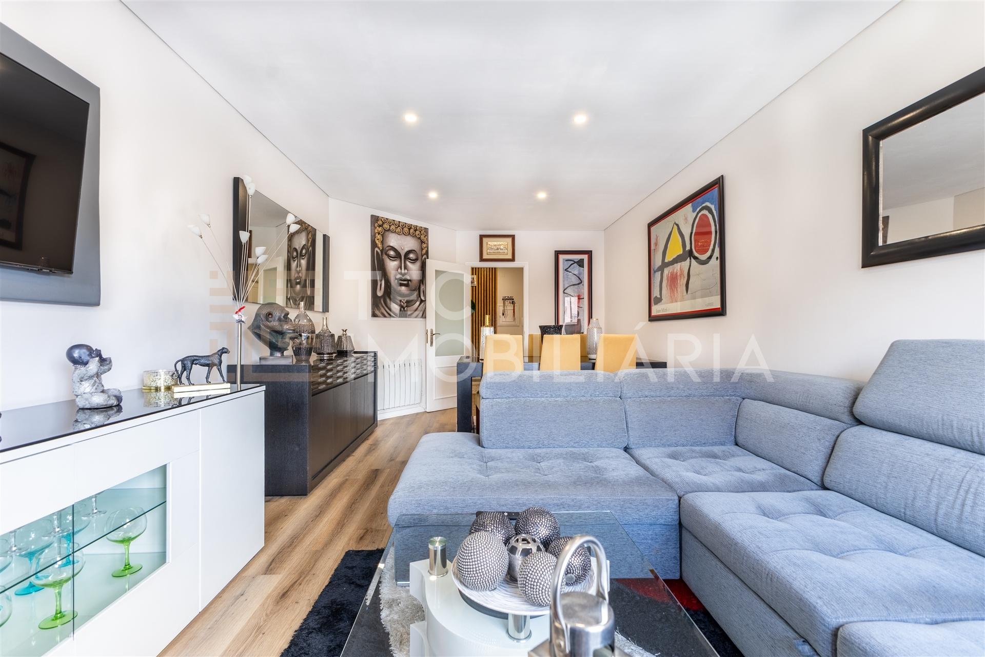 Excelente apartamento T3 totalmente remodelado em Vila Nova de Gaia