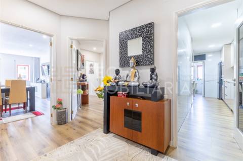 Excelente apartamento T3 totalmente remodelado em Vila Nova de Gaia