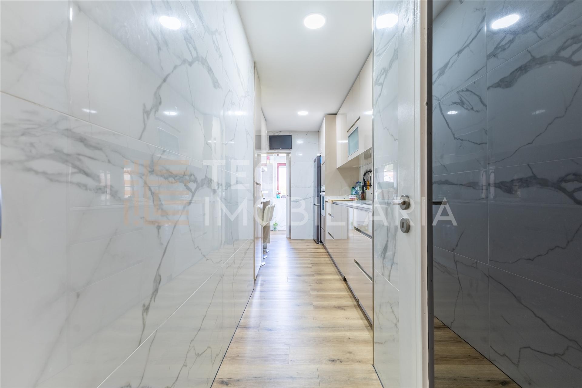 Excelente apartamento T3 totalmente remodelado em Vila Nova de Gaia