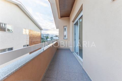 Apartamento T3 Venda em Águas Santas,Maia