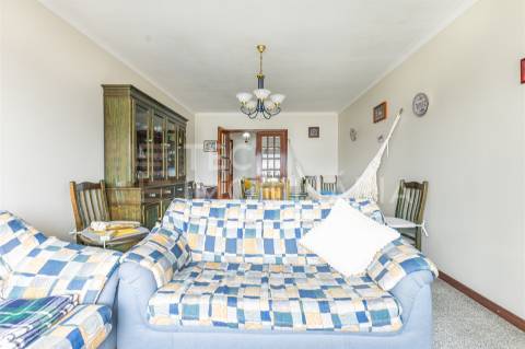 Apartamento T2 em Caminha com terraço e vista Rio