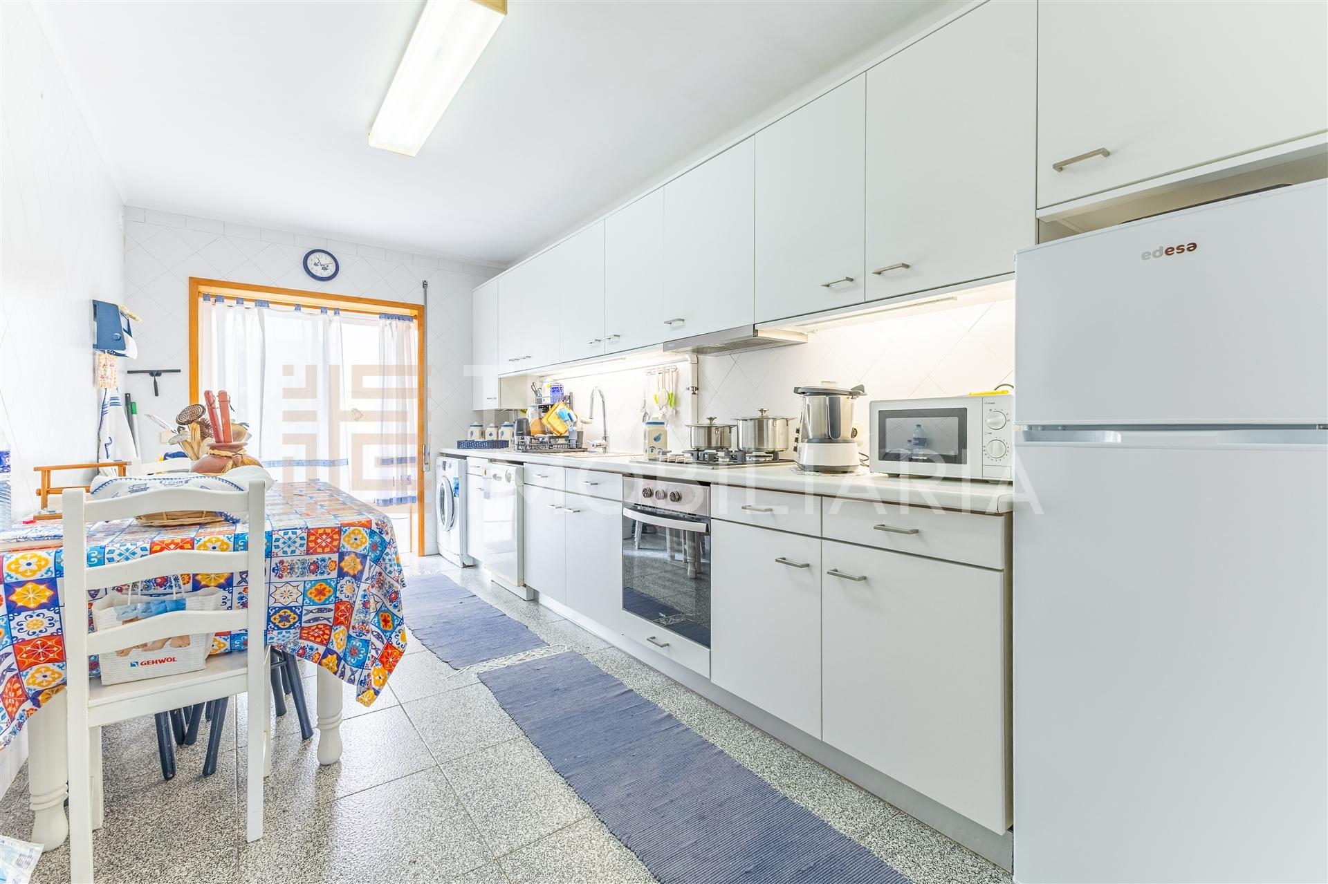 Apartamento T2 em Caminha com terraço e vista Rio