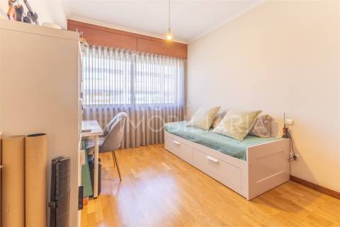 Apartamento T2 Venda em Moreira,Maia