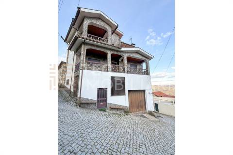 Moradia T5 Venda em Paradela e Granjinha,Tabuaço