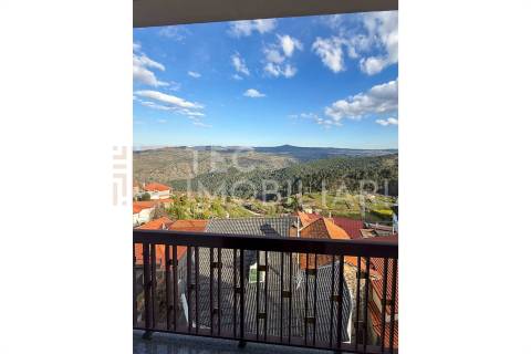 Moradia T5 Venda em Paradela e Granjinha,Tabuaço