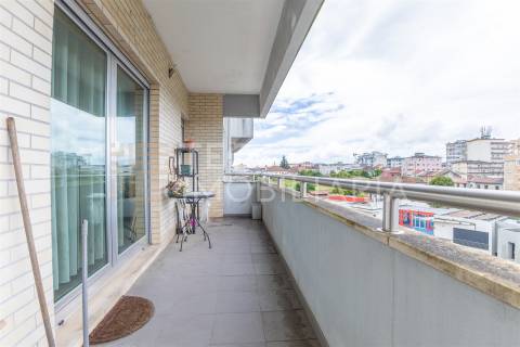 Apartamento T1 Arrendamento em Rio Tinto,Gondomar
