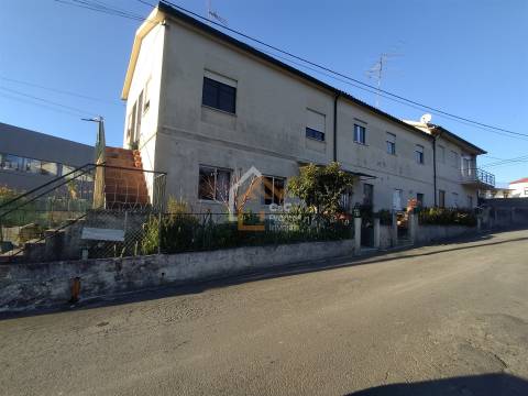 Moradia >=T10 Venda em Ferreiros e Gondizalves,Braga