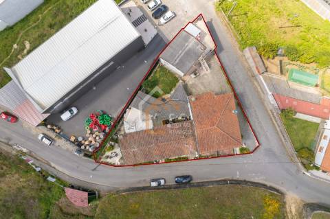 Moradia >=T10 Venda em Ferreiros e Gondizalves,Braga