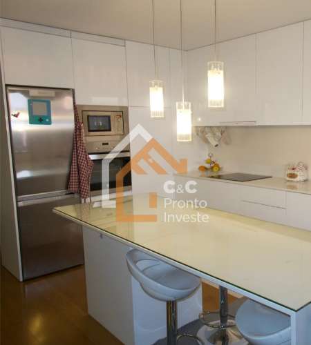 Moradia >=T10 Venda em Ferreiros e Gondizalves,Braga