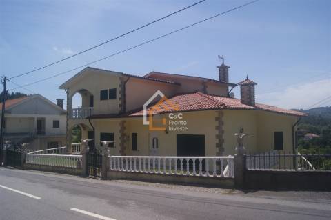 MORADIA T5 VILA VERDE