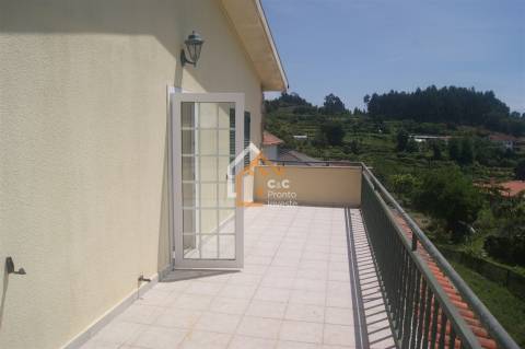 MORADIA T5 VILA VERDE