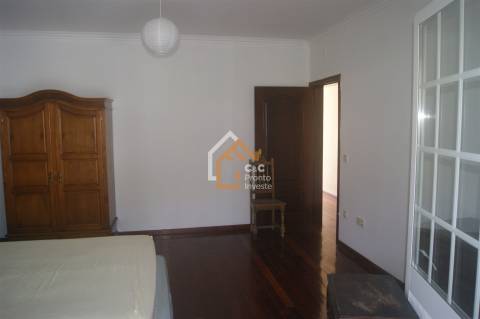 MORADIA T5 VILA VERDE