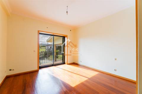 Moradia Isolada T4 Venda em Lago,Amares