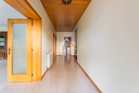 Moradia Isolada T4 Venda em Lago,Amares