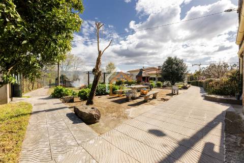 Moradia Isolada T4 Venda em Lago,Amares