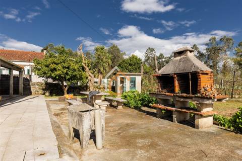 Moradia Isolada T4 Venda em Lago,Amares