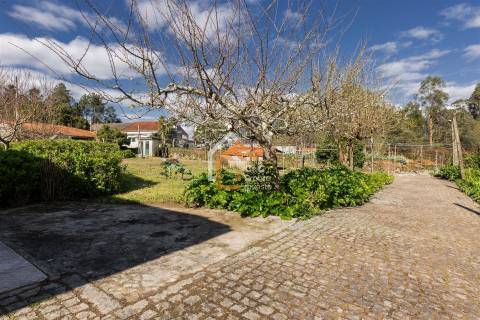 Moradia Isolada T4 Venda em Lago,Amares