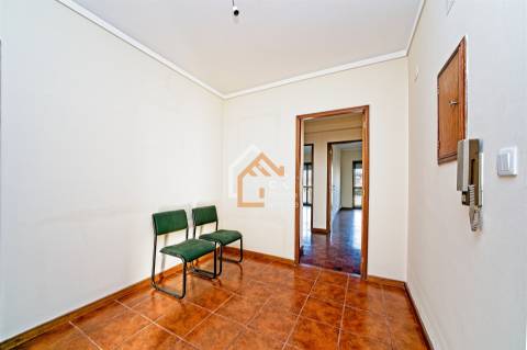 Apartamento T3 Venda em Nogueira, Fraião e Lamaçães,Braga