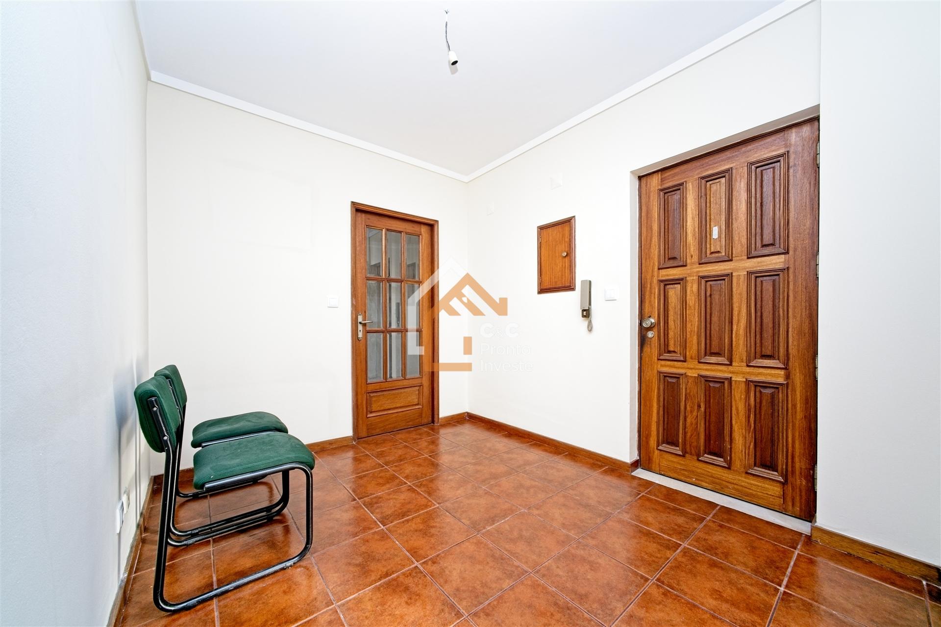 Apartamento T3 Venda em Nogueira, Fraião e Lamaçães,Braga