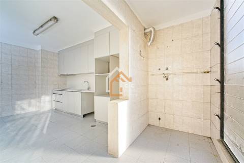 Apartamento T3 Venda em Nogueira, Fraião e Lamaçães,Braga
