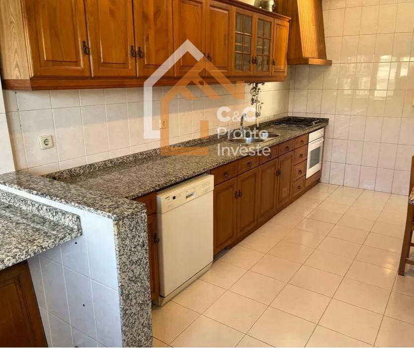 Apartamento T3 Venda em Nogueira, Fraião e Lamaçães,Braga