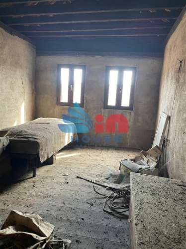 Moradia para Restaurar T5 Venda em Tavares (Chãs, Várzea e Travanca),Mangualde