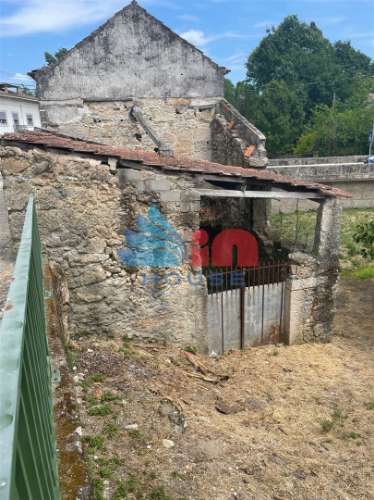 Moradia para Restaurar T3 Venda em Santiago de Cassurrães e Póvoa de Cervães,Mangualde