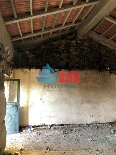 Moradia para Restaurar  Venda em Santiago de Cassurrães e Póvoa de Cervães,Mangualde