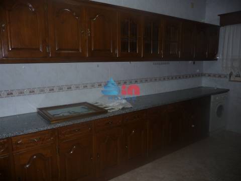 Apartamento T4 Venda em Mangualde, Mesquitela e Cunha Alta,Mangualde