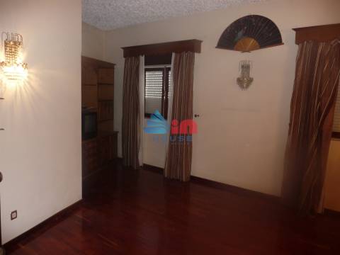 Apartamento T4 Venda em Mangualde, Mesquitela e Cunha Alta,Mangualde