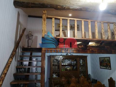 Moradia T3+1 Venda em Vale de Amoreira,Manteigas