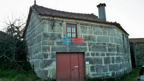 Moradia para Restaurar T4 Venda em São João do Monte e Mosteirinho,Tondela