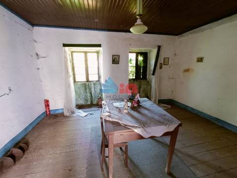 Moradia para Restaurar T4 Venda em São João do Monte e Mosteirinho,Tondela