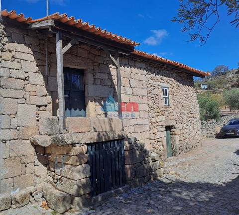 Moradia para Restaurar T2 Venda em Marialva,Meda