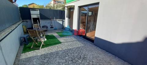 Moradia Geminada T2 Venda em Santa Comba Dão e Couto do Mosteiro,Santa Comba Dão