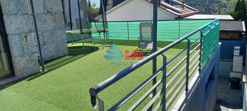 Moradia Geminada T2 Venda em Santa Comba Dão e Couto do Mosteiro,Santa Comba Dão