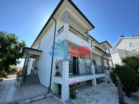 Moradia Geminada T4 Venda em Ranhados,Viseu