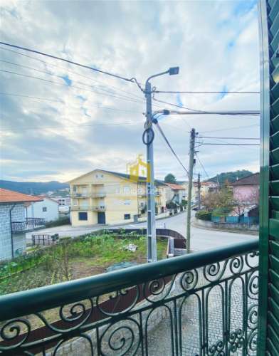 Moradia Geminada T2+1 Venda em Póvoa de Lanhoso (Nossa Senhora do Amparo),Póvoa de Lanhoso
