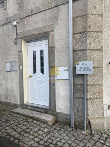 Moradia Geminada T2+1 Venda em Póvoa de Lanhoso (Nossa Senhora do Amparo),Póvoa de Lanhoso
