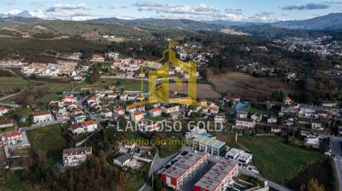 Moradia Geminada T2+1 Venda em Póvoa de Lanhoso (Nossa Senhora do Amparo),Póvoa de Lanhoso
