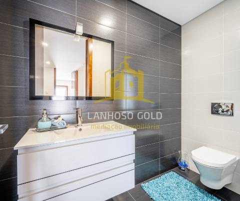 Moradia T4 Venda em Fonte Arcada e Oliveira,Póvoa de Lanhoso