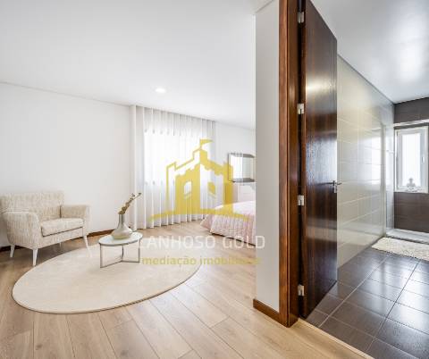 Moradia T4 Venda em Fonte Arcada e Oliveira,Póvoa de Lanhoso