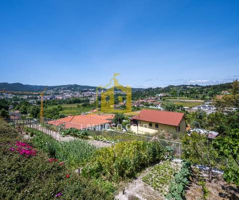 Moradia T4 Venda em Fonte Arcada e Oliveira,Póvoa de Lanhoso