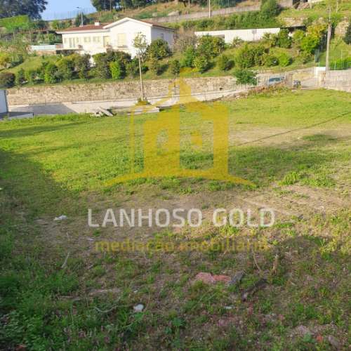 Lote de Terreno  Venda em Póvoa de Lanhoso (Nossa Senhora do Amparo),Póvoa de Lanhoso