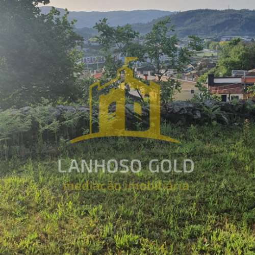 Lote de Terreno  Venda em Póvoa de Lanhoso (Nossa Senhora do Amparo),Póvoa de Lanhoso