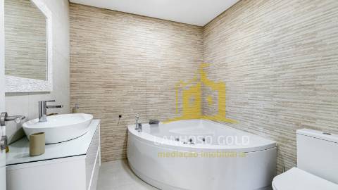 Moradia T4 Venda em Fonte Arcada e Oliveira,Póvoa de Lanhoso