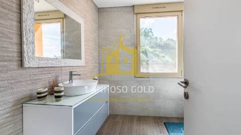 Moradia T4 Venda em Fonte Arcada e Oliveira,Póvoa de Lanhoso