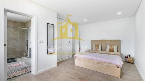 Moradia T4 Venda em Fonte Arcada e Oliveira,Póvoa de Lanhoso