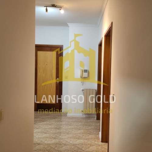 Apartamento T3 Venda em Póvoa de Lanhoso (Nossa Senhora do Amparo),Póvoa de Lanhoso