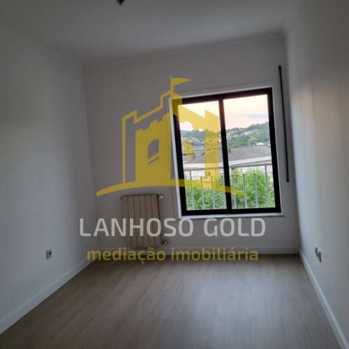 Apartamento T3 Venda em Póvoa de Lanhoso (Nossa Senhora do Amparo),Póvoa de Lanhoso